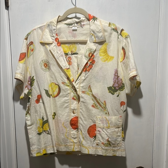 Urban Outfitters Tops - URBAN OUTFITTERS button down cotton fruit design